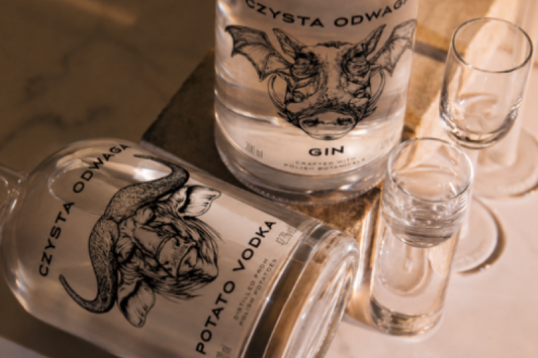 Wódka z bawołem i gin z guźcem – kiedy symbol staje się charakterem marki